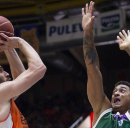 El #PlayoffDeTaronja se traslada a Málaga para el segundo punto de la serie