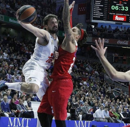 El mejor Real Madrid fulmina al Olympiacos (84-72)