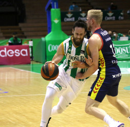 Coosur Real Betis toma aire a costa del MoraBanc Andorra (69-61)