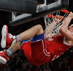 Radosevic, en el Brose Baskets hasta el 2019