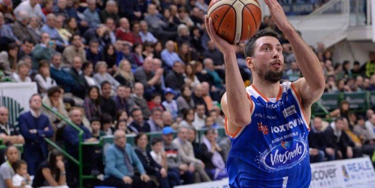 El AEK Atenas llega a un acuerdo con Roko-Leni Ukic