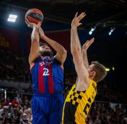 El Barça a un paso de semifinales tras derrotar a un gran Lenovo Tenerife (96-86) [1-0]