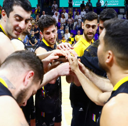 El Lenovo Tenerife se lleva un señor derbi (81-77)