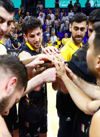 El Lenovo Tenerife se lleva un señor derbi (81-77)