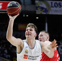 El Real Madrid logra ante el Fuenlabrada su 12ª victoria seguida (100-72)