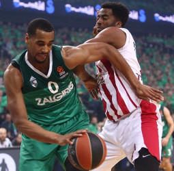 Zalgiris Kaunas, a una victoria de la gloria (80-60)