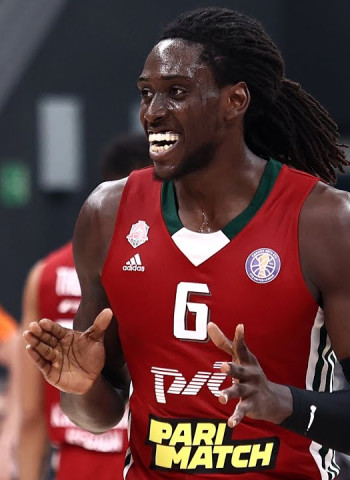 El Fenerbahce negocia con Johnathan Motley