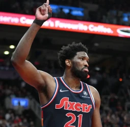 [4-2] Los Sixers se quitan la presión de encima (132-97)