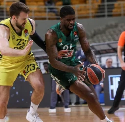 Fenerbahce rompe su mala racha a costa del Panathinaikos, 88-94