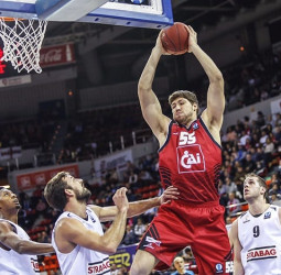 Kravtsov, Iverson y N`Diaye, las opciones del Unicaja Málaga