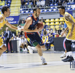 MoraBanc Andorra suma en Turín su segunda derrota europea (92-86)