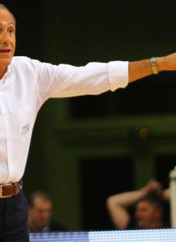 Messina critica las ventanas FIBA