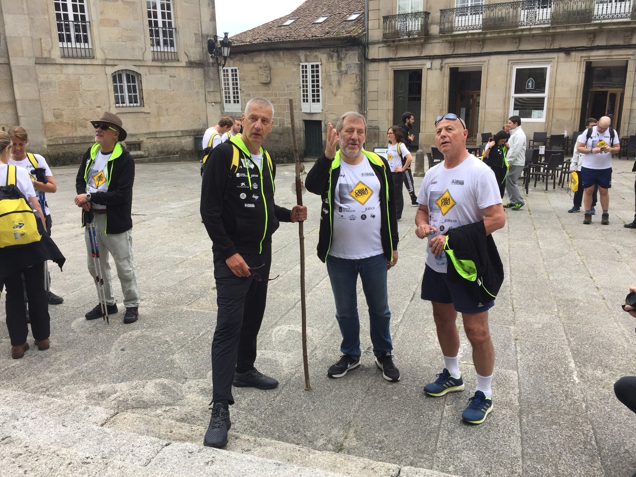 ‘El Camino acaba en Obradoiro’ se inicia con un gesto grandioso: Aleksandar Petrovic pide disculpas a Juan Antonio Corbalán y comienzan caminando juntos