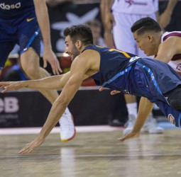 España vence al campeón de América con coraje y talento