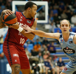 El UCAM Murcia enseña músculo de principio a fin en Lugo (74-83)