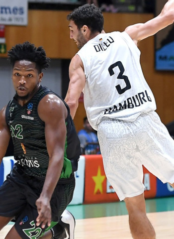 El Joventut supera al Hamburg Towers en su estreno en el Olímpic (73-56)