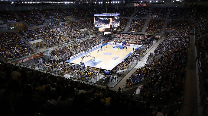 La afición y un gran Herbalife Gran Canaria tumban a un Real Madrid agridulce (73-64)