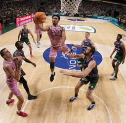 Cierre del Unicaja con derrota y la mirada puesta en el Playoff, 78-83