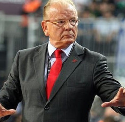 Dusan Ivkovic deja los banquillos