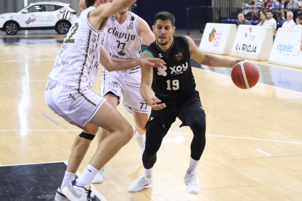 Sevilla y Fuenlabrada acogen las primeras finales del curso mirando de reojo a los invictos