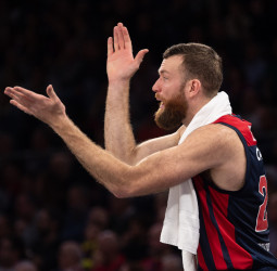 Cazoo Baskonia se lleva la décima victoria en Euroleague, 90-79