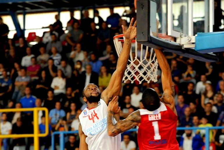 Olympiacos sufre ante el Lefkadas, Panathinaikos muy fácil ante el Koroivos