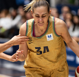 Triunfo de coraje del Barça CBS ante Araski (60-52)