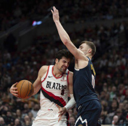 Sin Jokic todo es más difícil para los Nuggets, 109-128