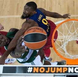 Shane Lawal, dos meses de baja por rotura de menisco