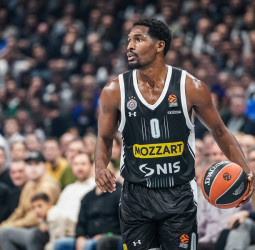 Jaleen Smith seguirá siendo jugador del Partizan