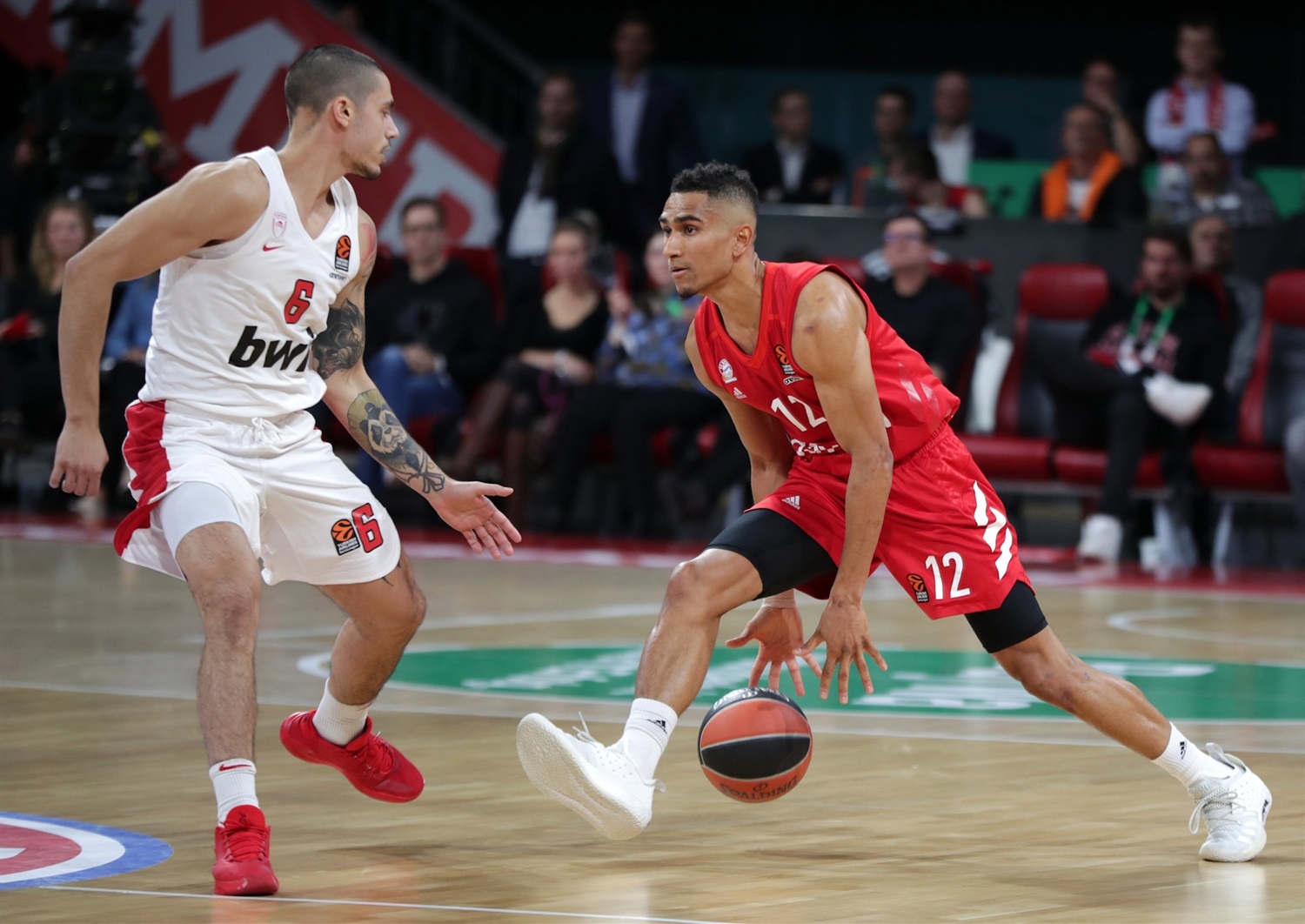 El Bayern Munich remonta y gana al Olympiacos (85-82)