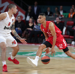El Bayern Munich remonta y gana al Olympiacos (85-82)