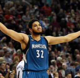 Una genialidad de Anthony Towns decide ante los Blazers