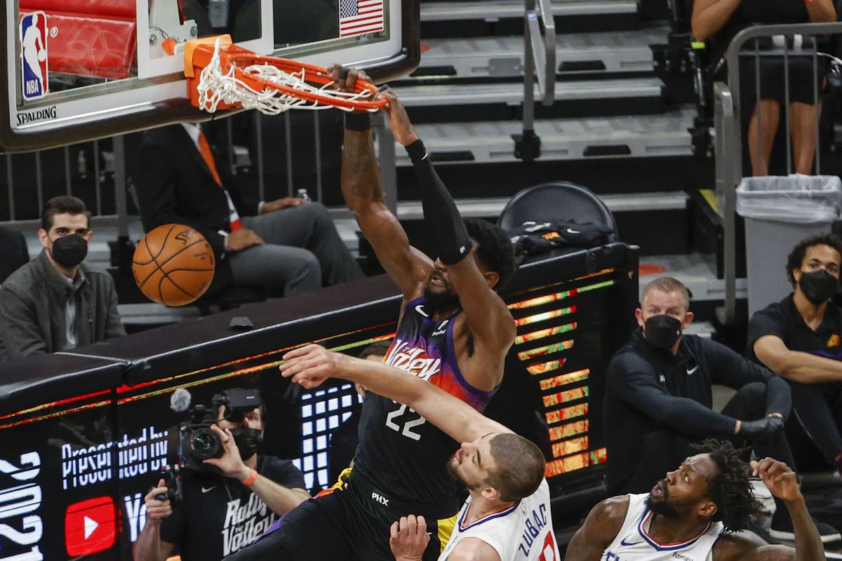 Ayton machaca el [2-0] para los Suns (104-103)