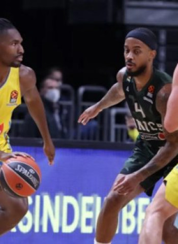 El ALBA Berlín aplasta al Unics Kazan (81-53)
