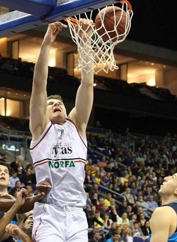 Arturas Gudaitis, nuevo jugador del Armani Milán