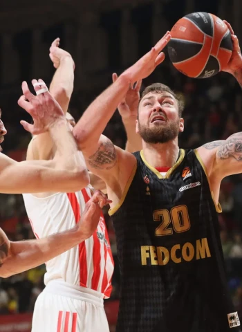 Mónaco remonta veinte en contra para vencer al Estrella Roja en Belgrado (80-91)