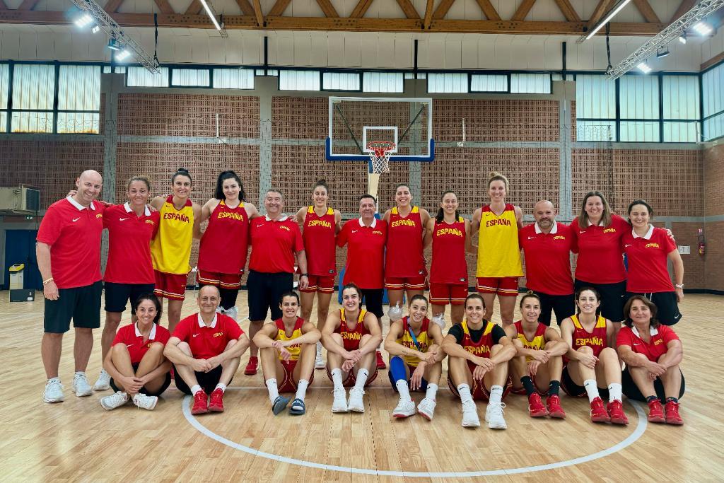España-Serbia, camino de París