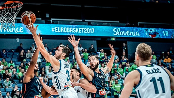 Eslovenia abusa de Francia (95-78)