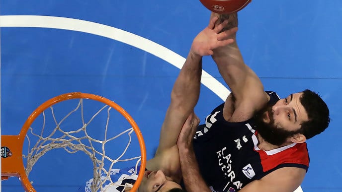 Bourousis, baja contra Movistar Estudiantes