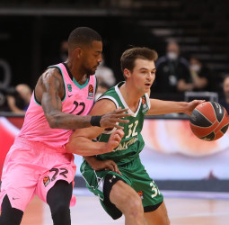 Steve Vasturia apunta al Besiktas tras su marcha del Zalgiris Kaunas