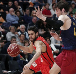 Victoria importante y basketaverage ante FC Barcelona Lassa (76-59)