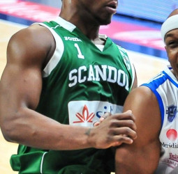 El Baskonia, cerca de llegar a un acuerdo con Josh Akognon