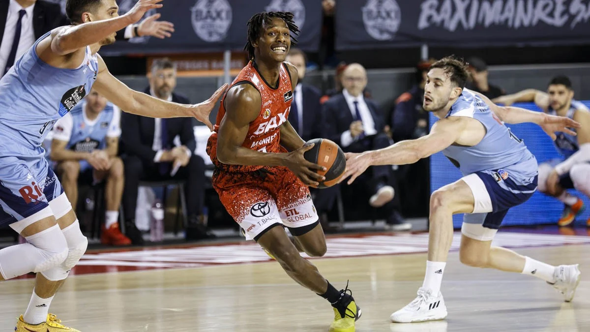 El Baxi Manresa domina al Río Breogán, 83-68