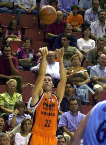 Cafés Candelas Breogán regresa a la Fonteta por primera vez desde 2005