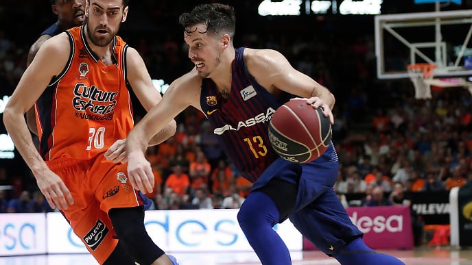FC Barcelona Lassa gana en Valencia y se asegura la tercera plaza (70-71)