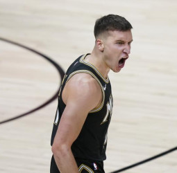 Los Hawks empatan la serie. Antetokounmpo se lesiona (110-88) [2-2]