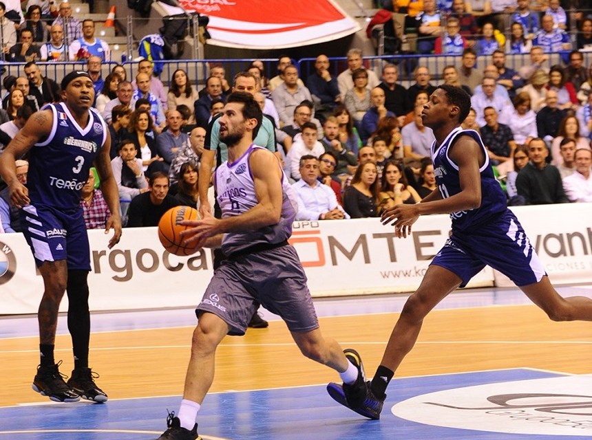 San Pablo Burgos muestra su peor versión ante Pau Orthez (78-82)