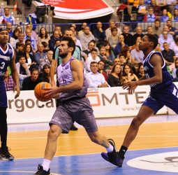 San Pablo Burgos muestra su peor versión ante Pau Orthez (78-82)