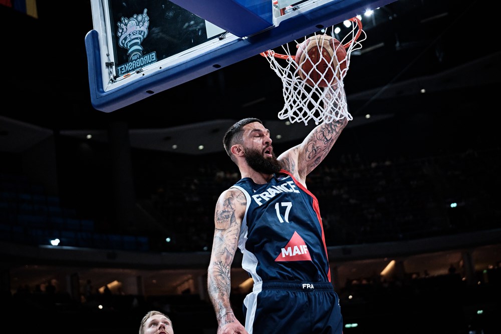 Francia aplasta los sueños de Polonia (95-54)